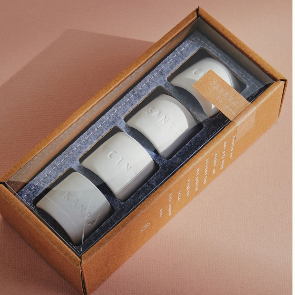 New in box anthropologie napkin rings ceramic - Picture 2 of 5